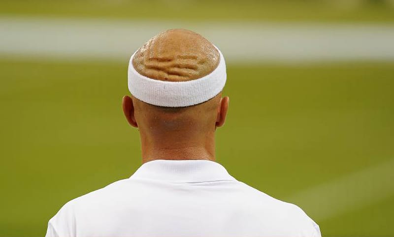 Auch der Kroate Ivan Ljubicic ist von den Zehenspitzen bis in die Haarwurzeln angespannt. Auch der Kroate Ivan Ljubicic ist von den Zehenspitzen bis in die Haarwurzeln angespannt.
