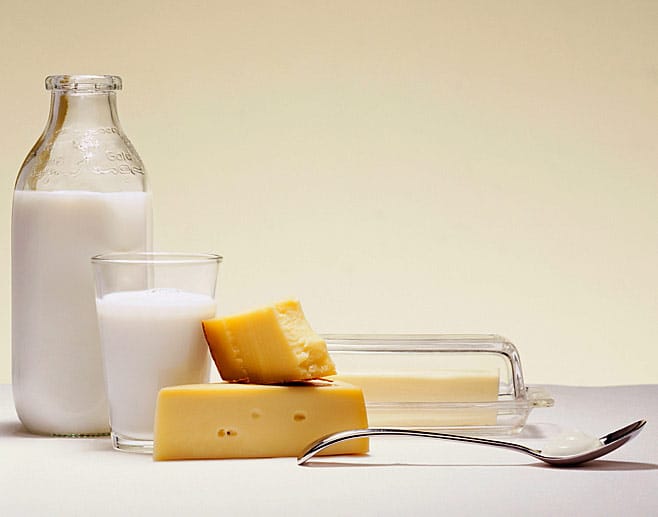 Milch und Milchprodukte können Bauchkrämpfe erzeugen