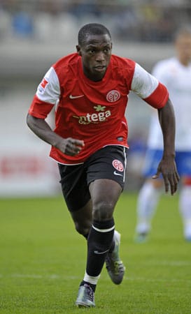 Der FSV Mainz 05 hat sich einen echten Brecher geangelt. Der Nigerianer Anthony Ujah erinnert nicht nur wegen seines Vornamens an Anthony Yeboah. Typ Stoßstürmer.