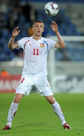 Der Tscheche Tomas Pekhart spielt in Zukunft wenige Kilometer entfernt von seinem Heimatland beim 1. FC Nürnberg. Er soll im Sturm Julian Schieber vergessen machen.