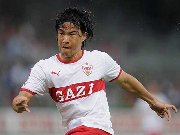 Mit drei Toren hatte Shinji Okazaki großen Anteil an Japans Gewinn der Asienmeisterschaft im Januar 2011. Kein Wunder, dass der VfB Stuttgart auf den agilen Stürmer aufmerksam wurde. In der vergangenen Rückrunde deutete der von Shimizu S-Pulse gekommene Okazaki sein Können mehrfach an.
