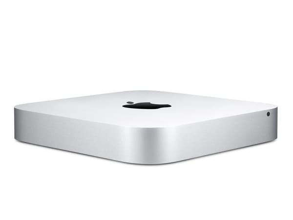Apple hat auch seinen neuen Mac Mini mit schnellen Sandy-Bridge-Prozessoren von Intel ausgestattet. Anders als seinem Vorgänger fehlt dem neuen Mac mini jedoch ein CD- oder DVD-Laufwerk. (Bild: Apple)