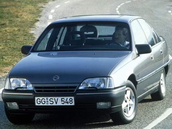 Der Opel Omega kam 1986 als Nachfolger des Rekord auf den Markt.