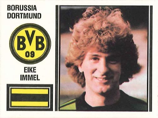 Die kuriosesten Panini-Sticker der Ex-Fußballstars: Ex-Nationalkeeper Eike Immel (1981), von 1978 bis 1986 bei Borussia Dortmund. Später spielte er auch beim VFB Stuttgart, mit dem er 1992 deutscher Meister wurde, sowie bei Manchester City. Bekannt ist er auch wegen seinen TV-Auftritten von 2008 im Dschungelcamp und beim Promi-Dinner.