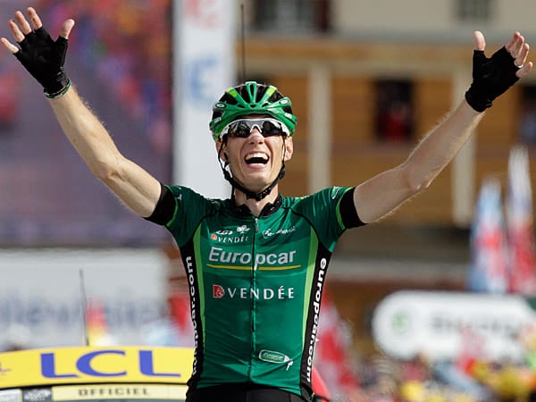 Überglücklich: Pierre Rolland überraschte in Alpe d'Huez alle und bescherte den französischen Tour-Gastgebern den ersten Etappensieg in diesem Jahr.