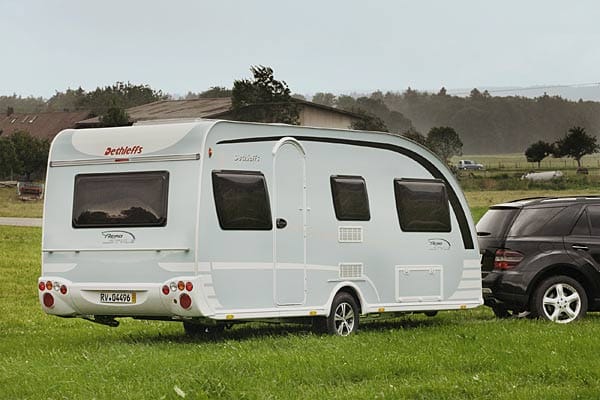 Bei den Caravans hat Dethleffs unter anderem die Aero Style-Baureihe überarbeitet und die Preise um 2000 Euro reduziert. Der Einstiegspreis liegt nun bei 13.999 Euro.
