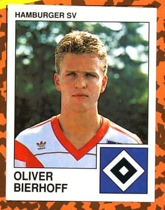 Hingegen hat sich unser Nationalteam-Manager Oliver Bierhoff im Laufe der Jahrzehnte gar nicht so sehr verändert, wie dieser Sticker von 1990 aus seiner Zeit beim HSV zeigt.