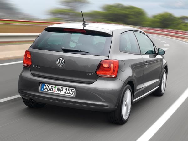 In Deutschland kostet der VW Polo Trendline mit 60 PS vor Steuern 10.315 Euro. Am günstigsten ist er innerhalb der EU in der Tschechischen Republik, dort ist er netto ab 7.889 Euro zu haben.