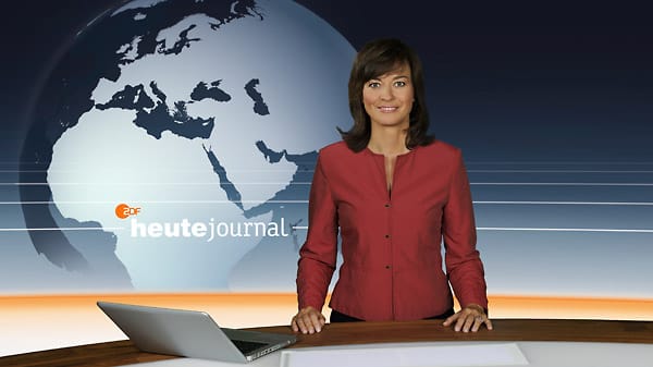 Maybrit Illner moderiert zusätzlich zu ihrer Talkshow seit September 2010 im Wechsel mit Claus Kleber und Marietta Slomka das News-Magazin. (ZDF)