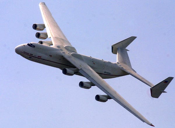 Die Antonow AN-225, auch "Mrija" genannt, ist das größte Flugzeug der Welt.