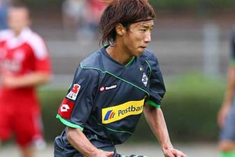 Der neueste von bislang 15 Japan-Importen in der Bundesliga. Für 400.000 Euro hat Borussia Mönchengladbach Yuki Otsu von Kashiwa Reysol an den Rhein geholt. Der offensive Mittelfeldspieler, der auch auf der linken Außenbahn spielen kann, soll eher eine Verpflichtung für die Zukunft sein.