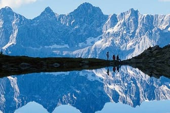 So schön spiegeln Bergseen.