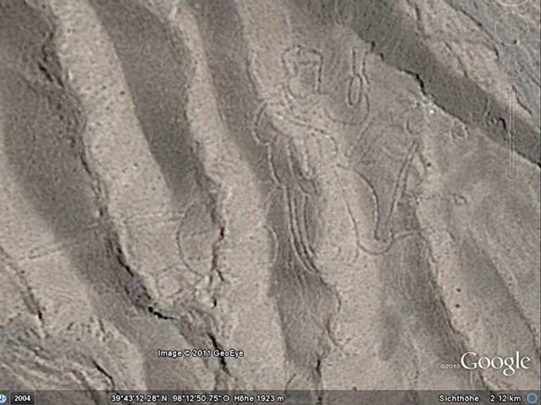 FotoShow Rätselhafte Geoglyphen in Google Earth