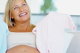 Immer mehr Frauen bekommen in fortgeschrittenem Alter ein Baby.