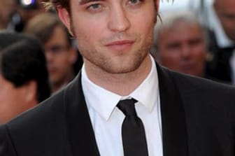 Robert Pattinson kennen die meisten als den verliebten Vampir Edward aus der "Twilight"-Saga. Doch hat er auch das Zeug zum Tanzlehrer?