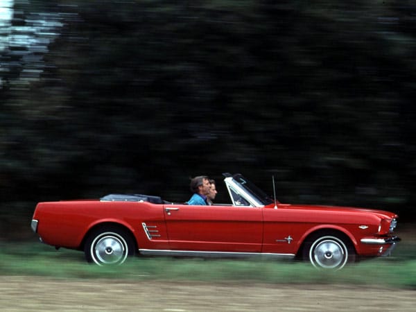 Der Ford Mustang war das erste Pony-Car; seit 1964 wird er gebaut.