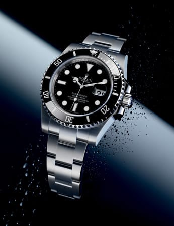 Die Lünette der Rolex Submariner lässt sich nur gegen den Uhrzeigersinn drehen. So besteht keine Gefahr bei einem Tauchgang die eingestellte Tauchzeit zu verstellen.