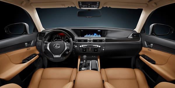 Der Innenraum des Lexus GS ist gewohnt luxuriös.