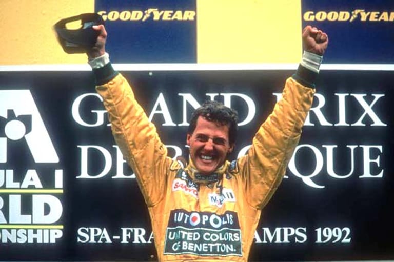 Spa war auch die Stätte des ersten großen Triumphes des siebenmaligen Weltmeisters. Schumacher feiert 1992 seinen ersten GP-Sieg.