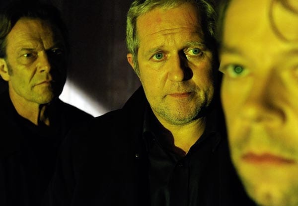 Krassnitzer, Kogls Subunternehmer Filzer (Alexander Strobele, li.) und der Journalist Markus Feyersinger (George Lenz). Krassnitzer, Kogls Subunternehmer Filzer (Alexander Strobele, li.) und der Journalist Markus Feyersinger (George Lenz).