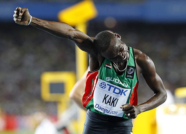 Der Sudanese Abubaker Kaki darf sich über die Silbermedaille freuen: Er wird Zweiter über 800 Meter.