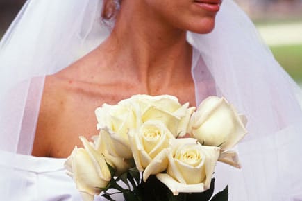 Schwanger heiraten - So finden Sie das perfekte Brautkleid