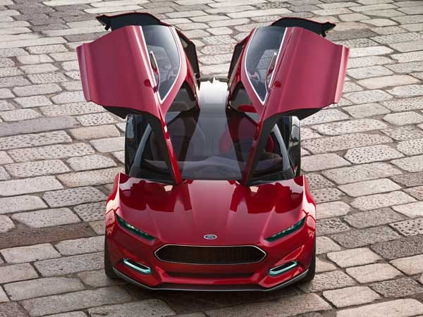 Ford Evos Concept: Die aufsehenerregende Studie feiert auf der IAA 2011 Premiere.