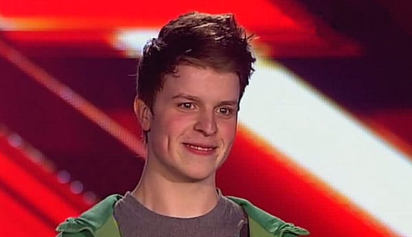 Barne Heimbucher überzeugte die Jury ebenfalls durch seine Version des Hits "Billionaire". Sarah Connor sagte verklärt: "Ich hab' mich gerade verliebt!" Ein schönes Kompliment. Barne Heimbucher überzeugte die Jury ebenfalls durch seine Version des Hits "Billionaire". Sarah Connor sagte verklärt: "Ich hab' mich gerade verliebt!" Ein schönes Kompliment.