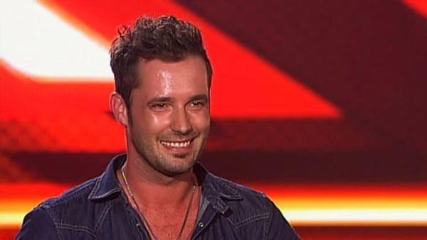 Sven Kompaß (35) aus Grevenbroich besitzt bereits jede Menge Bühnenerfahrung. Mit seiner Reibeisenstimme trug er Daniel Merriweathers Hit "Change" vor und erntete Standing Ovations und Zugaberufe. Sven Kompaß (35) aus Grevenbroich besitzt bereits jede Menge Bühnenerfahrung. Mit seiner Reibeisenstimme trug er Daniel Merriweathers Hit "Change" vor und erntete Standing Ovations und Zugaberufe.