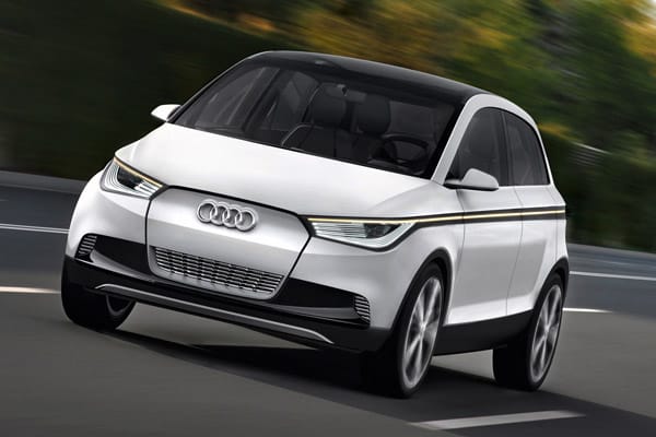Der Audi A2 sollte gegen den BMW i3 antreten, der bereits 2013 startet - ebenfalls mit Elektroantrieb.