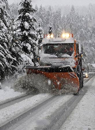 In Teilen Österreichs sind zahlreiche Passstraßen nicht mehr befahrbar. Die Hochalpenstraße am Großglockner ist komplett gesperrt. In Teilen Österreichs sind zahlreiche Passstraßen nicht mehr befahrbar. Die Hochalpenstraße am Großglockner ist komplett gesperrt.