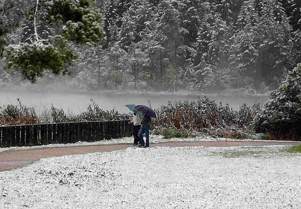In Tulfes bei Innsbruck lädt die Winterlandschaft zu einem gemütlichen Spaziergang ein. In Tulfes bei Innsbruck lädt die Winterlandschaft zu einem gemütlichen Spaziergang ein.
