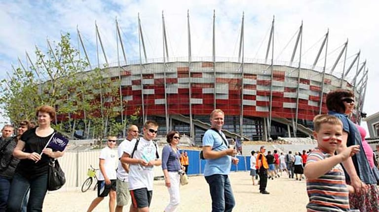 Die neue Arena steht an der gleichen Stelle, wo sich früher das "Stadion des 10-Jahresjubiläums" befand.
