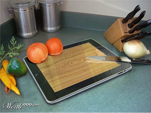iPad als Schneidebrett (Fotomontage: worth1000.com)