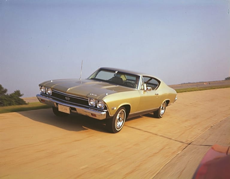 Hier sieht man das Vorgängermodell aus dem Hause General Motors: Der Chevrolet Chevelle SS396 von 1968.
