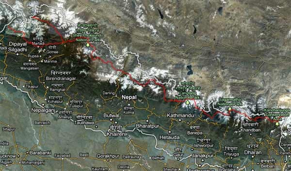 Wandern durch Nepal: Der Verlauf des Great Himalaya Trail ist rot gekennzeichnet.