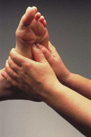 Massage für den Liebsten: mit unseren Tipps funktioniert's - Fuß-Reflexzonen-Massage