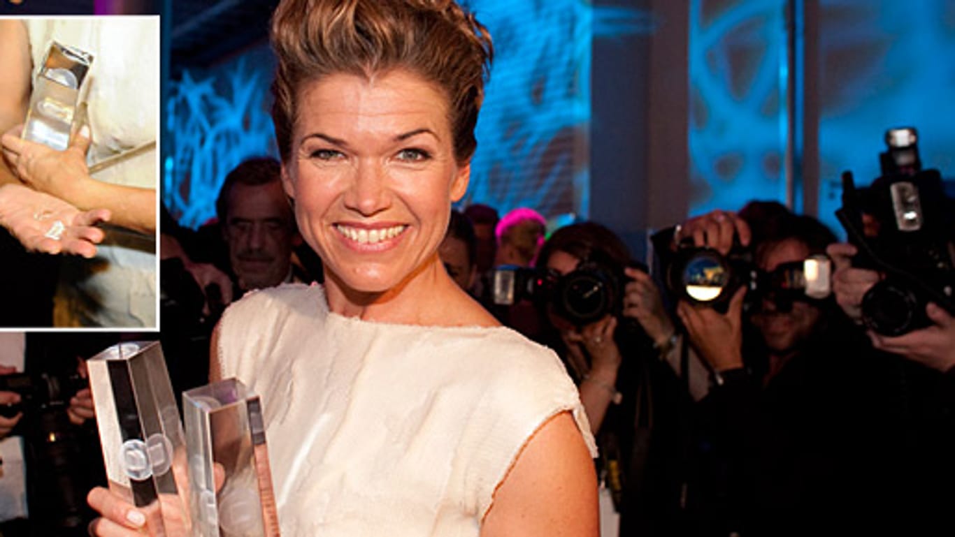 Anke Engelke zerdepperte ihren Filmpreis