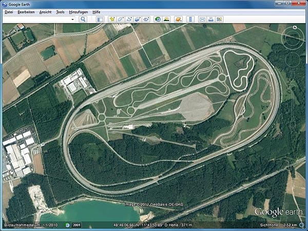 In Bayern zeigt Google Earth die komplette Oberpfalz in aktuellen Bildern aus dem Jahre 2010. Darunter etwa das Audi-Testgelände bei Neustadt an der Aisch.