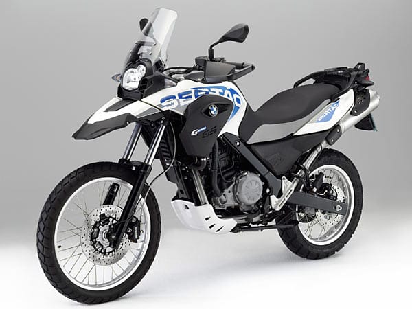 Ab gut 7600 Euro wird das Bike im Frühjahr 2012 zu haben sein.