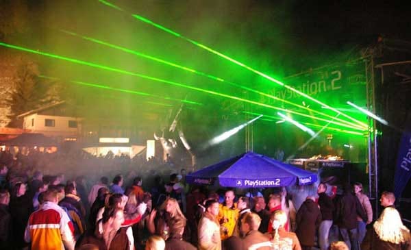 In Saalbach-Hinterglemm steigt vom 9. - 11. Dezember das berühmte Elektro-Festival "Rave on Snow". In Saalbach-Hinterglemm steigt vom 9. - 11. Dezember das berühmte Elektro-Festival "Rave on Snow".