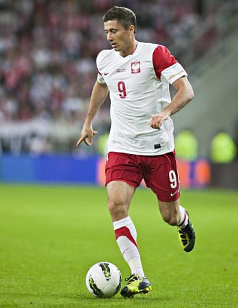 Robert Lewandowski von Borussia Dortmund ist stolz, bei der Heim-EM im kommenden Jahr für Polen antreten zu dürfen.