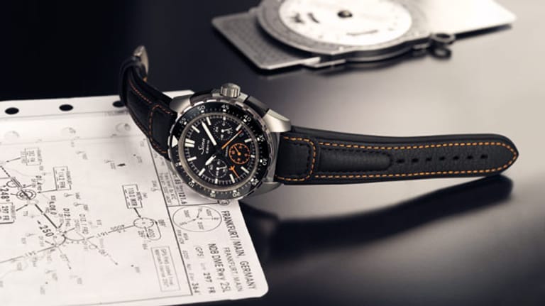 Die Frankfurter Uhrenmanufaktur Sinn bringt zu ihrem 50. Geburtstag die EZM10 auf den Markt.