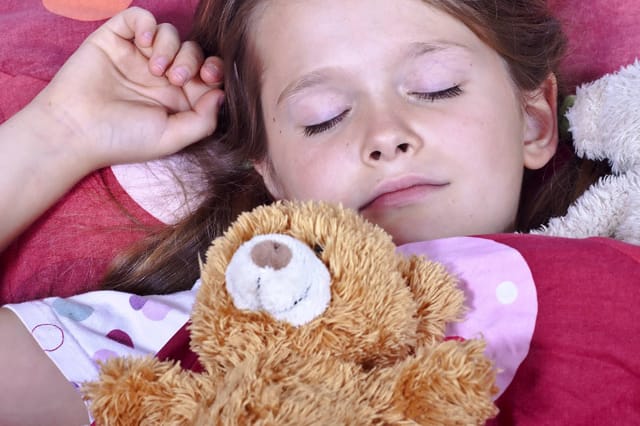 Nicht nur die Kinder brauchen ihren Mittagsschlaf - auch für den Familienfrieden ist er oft unverzichtbar.