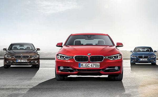 Der neue BMW 3er wird in den Ausstattungslinien Sport Line, Modern Line und Luxury Line angeboten. Ab Sommer 2012 wird es auch ein M-Paket geben.