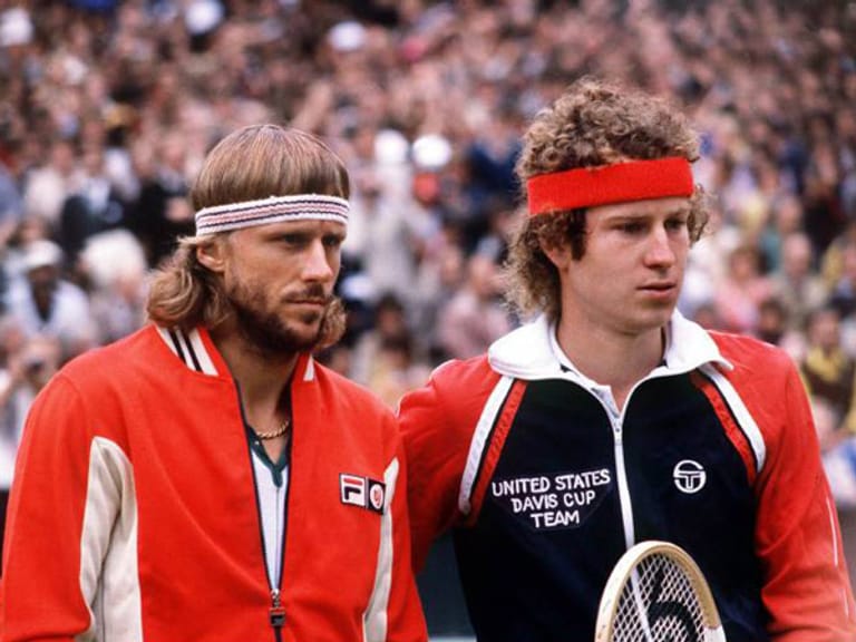 John McEnroe (re.) vs. Björn Borg: Die Karriere des exzentrischen US-Tennisstars McEnroe war von vielen packenden Duellen geprägt. 1984 verlor er im French-Open-Finale gegen Ivan Lendl. Zur Legende wurde aber das Wimbledon-Finale 1980 gegen den Schweden Borg. 20 Minuten dauerte der Tie-Break in Satz 4, McEnroe wehrte fünf Matchbälle ab, gewann 18:16 - am Ende siegte Borg in fünf Sätzen. Wimbledon 1981 gewann der Amerikaner, Borgs Siegesserie (41 hintereinander gewonnene Spiele) endete.