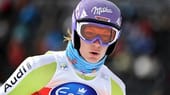 Die 27-Jährige ist eine echte Allrounderin, gehört im Slalom zu den stärksten Fahrerinnen genauso wie in der Abfahrt. Einen deutschen Sieg im Gesamt-Weltcup schafften vor ihr nur Rosi Mittermaier und Katja Seizinger. Hauchdünn setzte sie sich gegen ihre Rivalin Lindsey Vonn aus den USA durch. Bei der heimischen Ski-WM in Garmisch-Partenkirchen fuhr sie zwei Mal - geschwächt durch eine Erkältung - auf den Bronze-Platz.