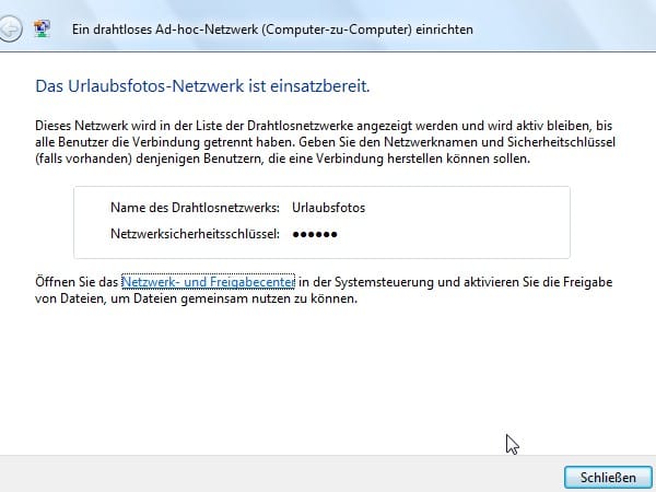 Ist das Netzwerk eingerichtet, erscheint es in der Liste verfügbarer Drahtlosnetzwerke. Über die verbundenen Rechner können Sie nun Dateien austauschen. Das Netzwerk existiert nur so lange, bis sich der letzte verbundene Rechner abgemeldet hat.