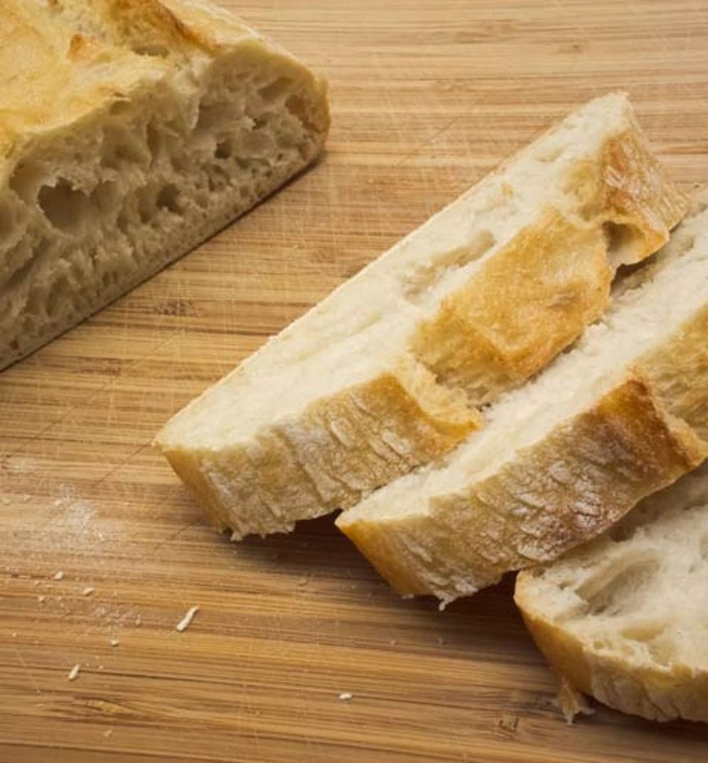 Brotscheiben; Schnittbrot ist ungeöffnet bis zu zehn Tage nach Ablauf des Mindesthaltbarkeitsdatums essbar.
