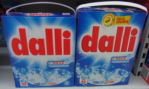 Produktname: dalli Waschladungen (Füllmenge): alt: 45 WL (3,6 kg) / neu: 40 WL (3,2 kg) Preiserhöhung: 12,5 Prozent